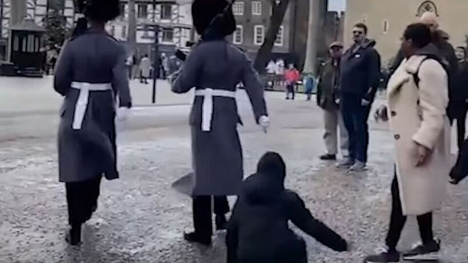 Дитина з'явилася на шляху гвардійців неочікувано