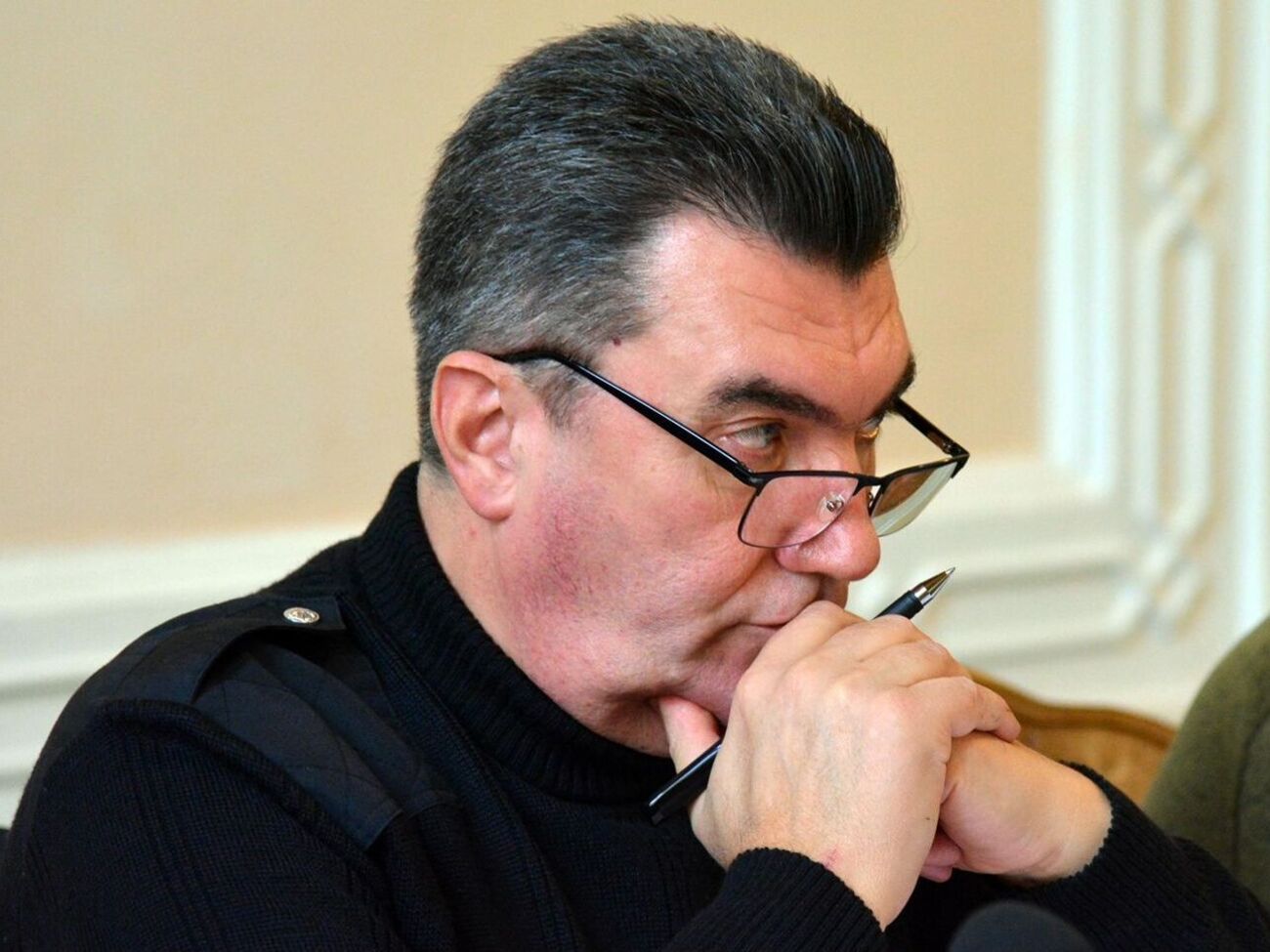 Против Украины идет "большая информационная кампания", отметил Данилов