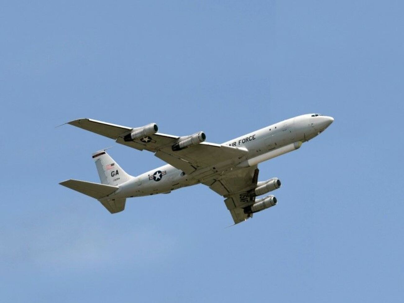 Над Украиной пролетел самолет разведки Е-8С Joint STARS
