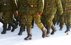 Розслідувачі зазначають, що біля кордону з Україною з’являються нові табори російських військ