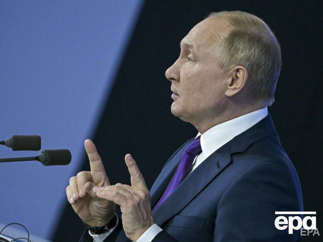 Путін заявив, що ймовірні масштабні санкції США поставлять під загрозу американсько-російські відносини