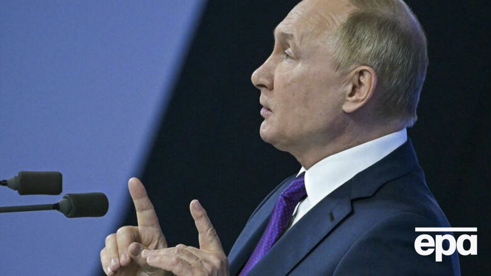 Путін заявив, що ймовірні масштабні санкції США поставлять під загрозу американсько-російські відносини