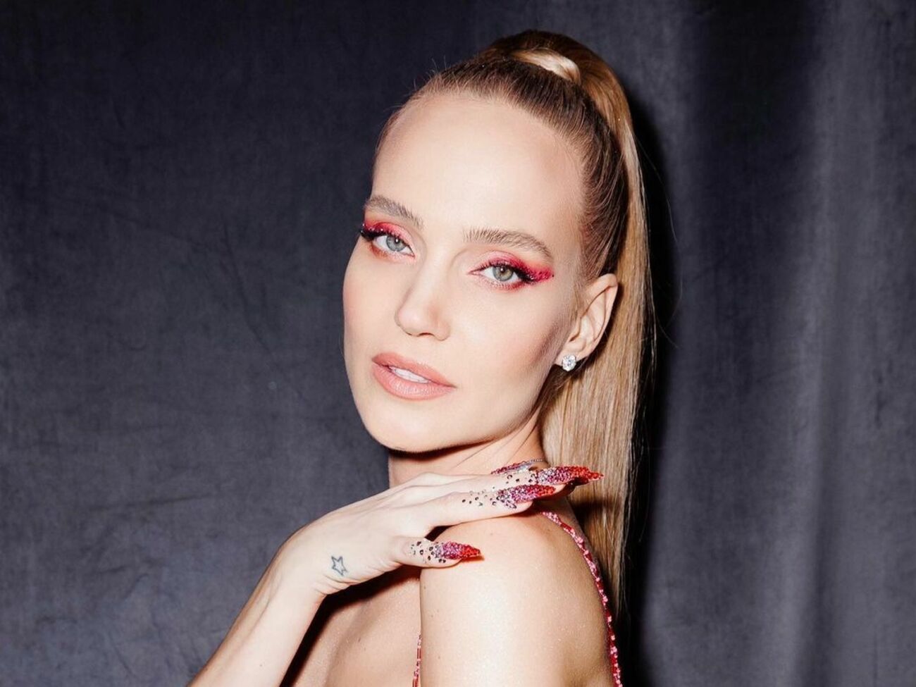 Глюк'оZа: В преддверии Нового года я решила вас порадовать!