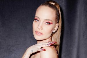 Глюк'оZа: Напередодні Нового року я вирішила потішити вас!