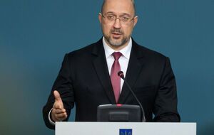 Шмыгаль опубликовал видеообращение к украинцам