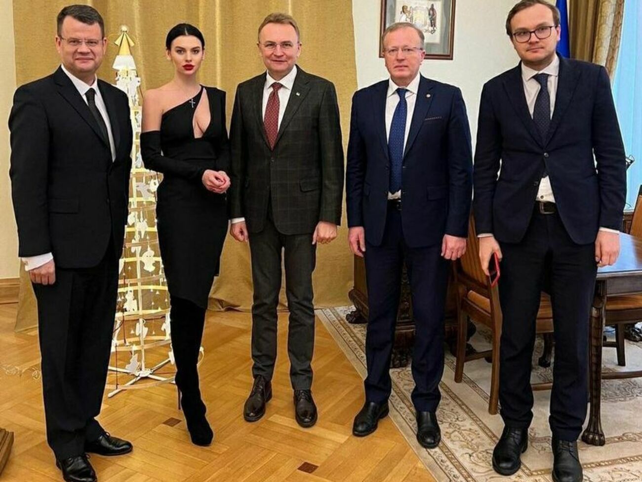 Жінка стверджує, що на неї несправедливо навісили тавро