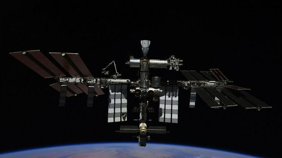 МКС была собрана на орбите Земли в 1998–2000 годах