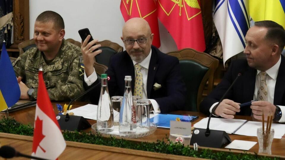 Резніков поспілкувався з канадськими військовими чиновниками