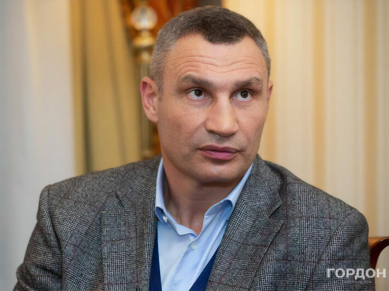 Кличко порадив киянам під час снігопаду користуватися громадським транспортом