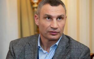 Кличко порадив киянам під час снігопаду користуватися громадським транспортом