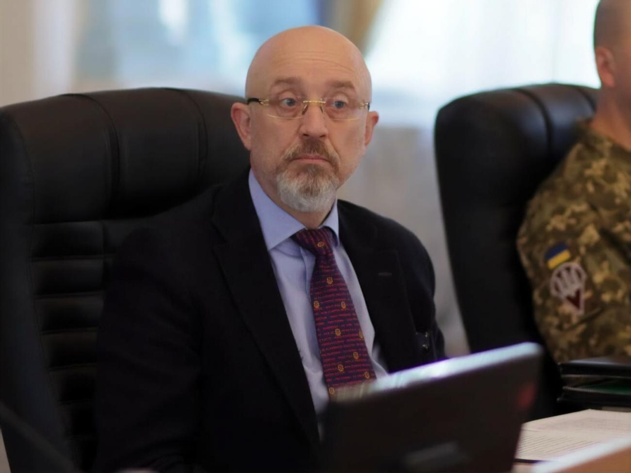 Резников считает, что иностранных военных в Украине следует держать на виду у россиян