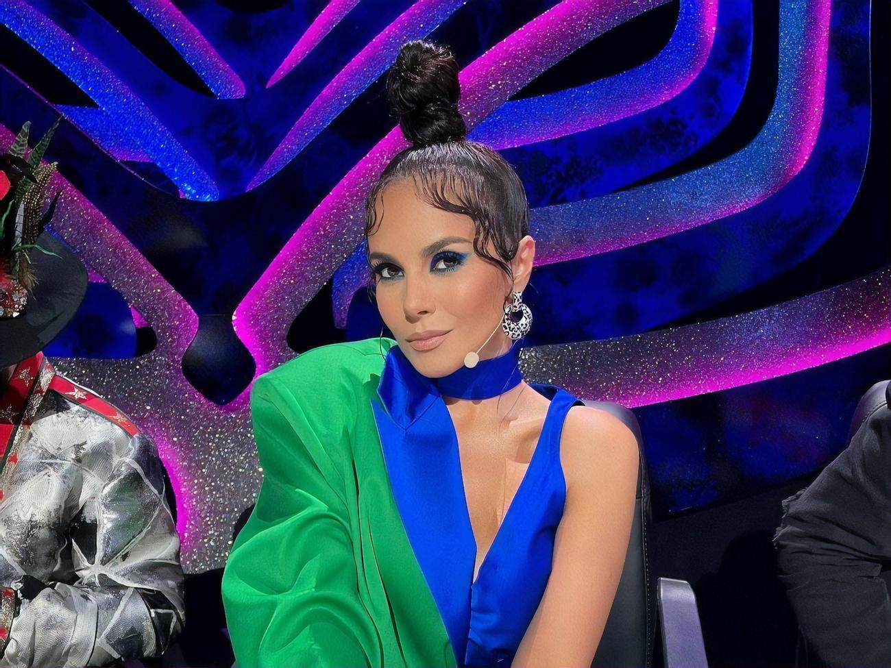 Каменських: Дивіться, у мене половина жакета. Тут я серйозний детектив, а тут...