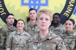 Стюарт подякувала всім, хто служив та служить заради захисту України
