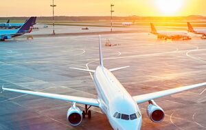 За даними СБУ, регулярні авіаперевезення до Криму здійснює 37 авіакомпаній із РФ