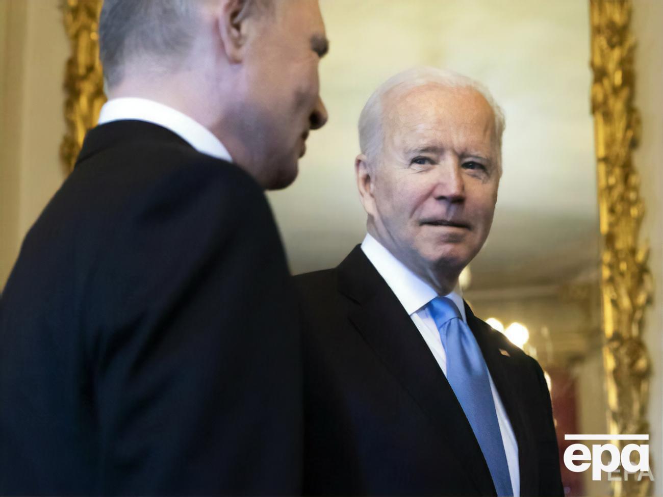 Байден 7 декабря проведет с Путиным переговоры в видеоформате