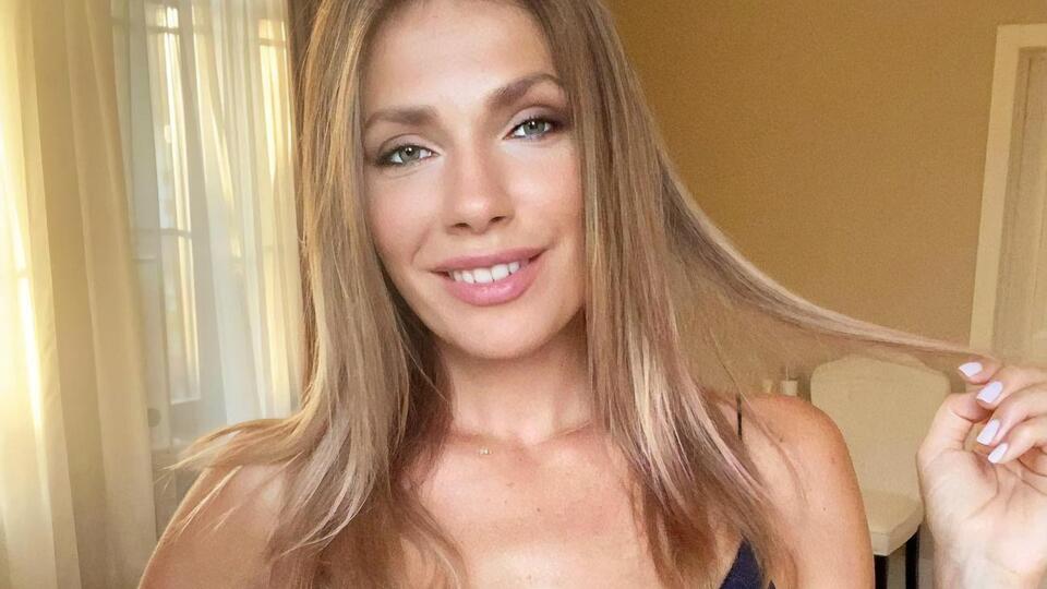 Паперная показала семейный выход в свет