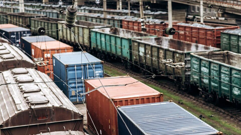8 жовтня Міністерство інфраструктури опублікувало новий наказ щодо обмеження строків експлуатації вантажних вагонів залежно від віку