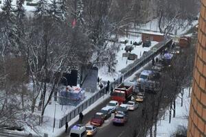 В результате стрельбы погибли сотрудник и охранник центра