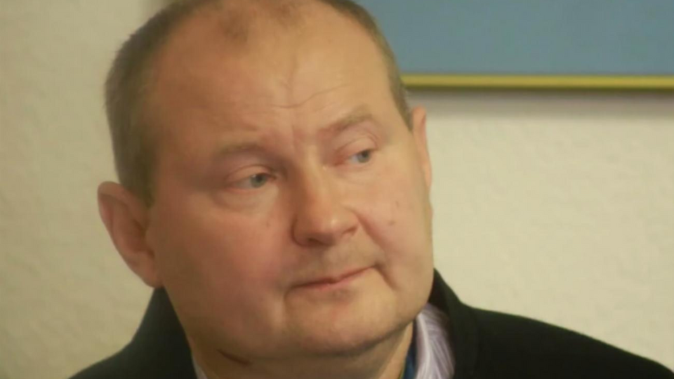 Чауса обвиняют во взяточничестве