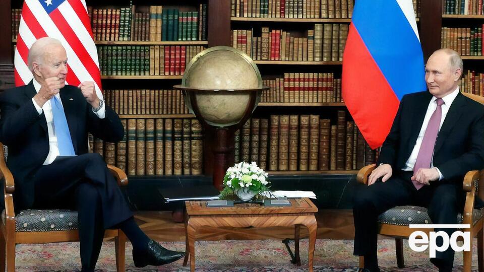 Байден і Путін поговорили за допомогою відеозв'язку
