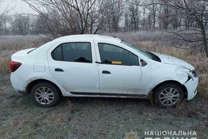 Жителі Малинівки збили хлопця, покинули його на дорозі, а машину залишили у посадці, зазначили в поліції