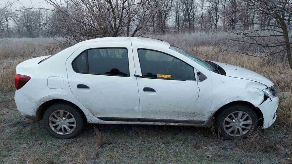 Жителі Малинівки збили хлопця, покинули його на дорозі, а машину залишили у посадці, зазначили в поліції