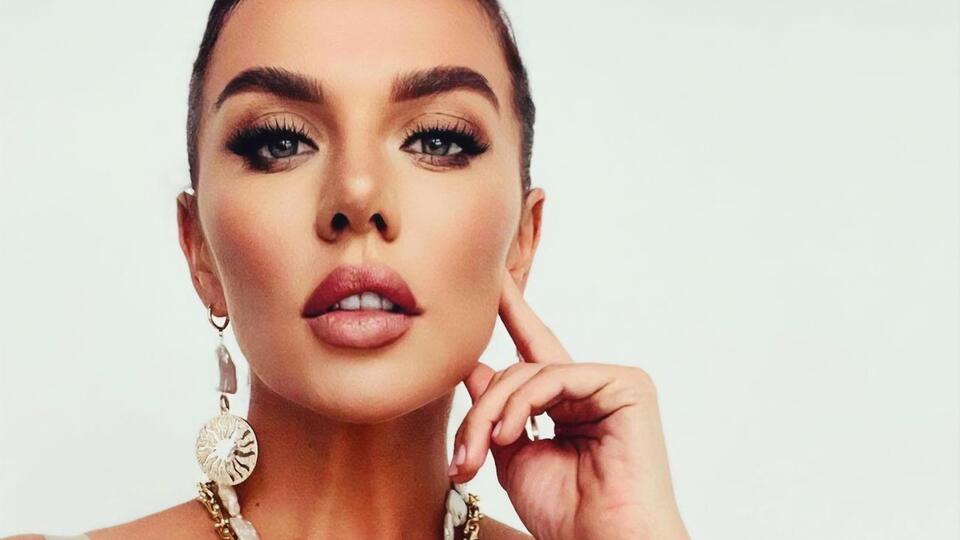 Седокова: Я не слишком, просто ты средний