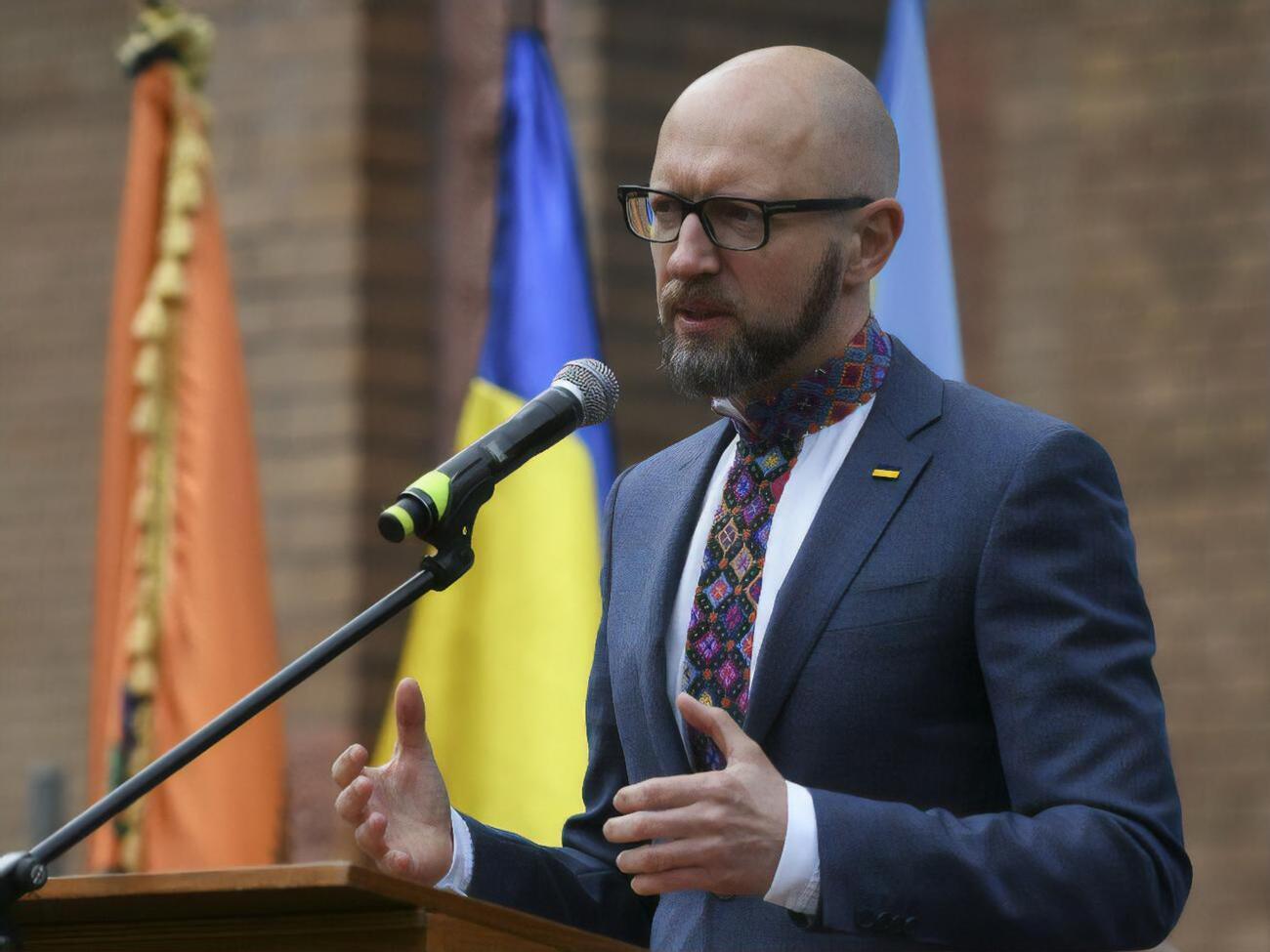 Яценюк (на фото): Путін розуміє лише мову сили