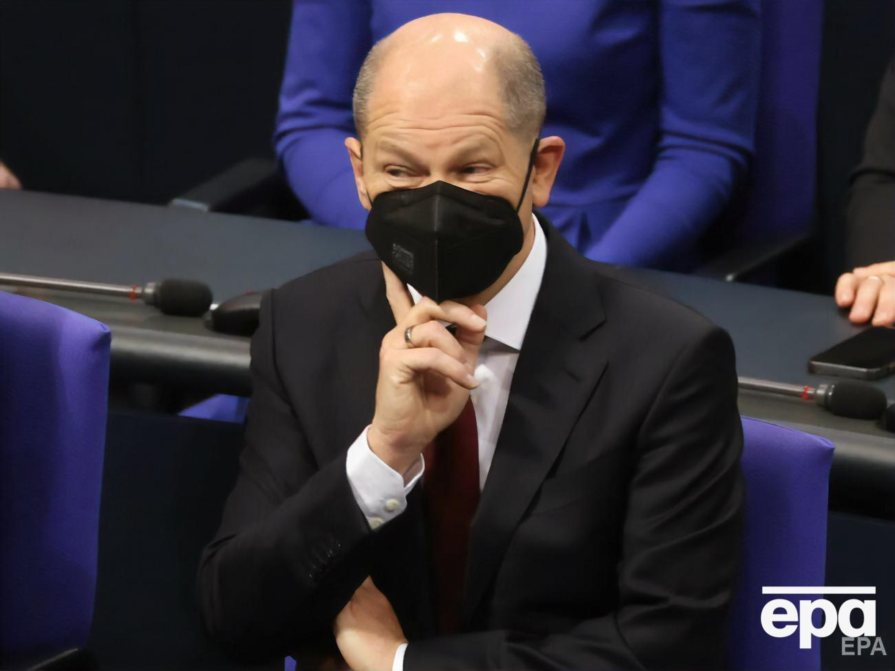 За Шольца проголосовали 395 депутатов Бундестага