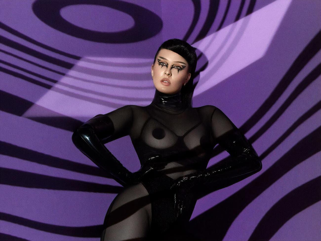 Maruv показала горячие фото