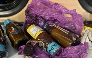 По данным СБУ, у иностранца изъяли около 10 кг металлической ртути с маркировкой производства РФ