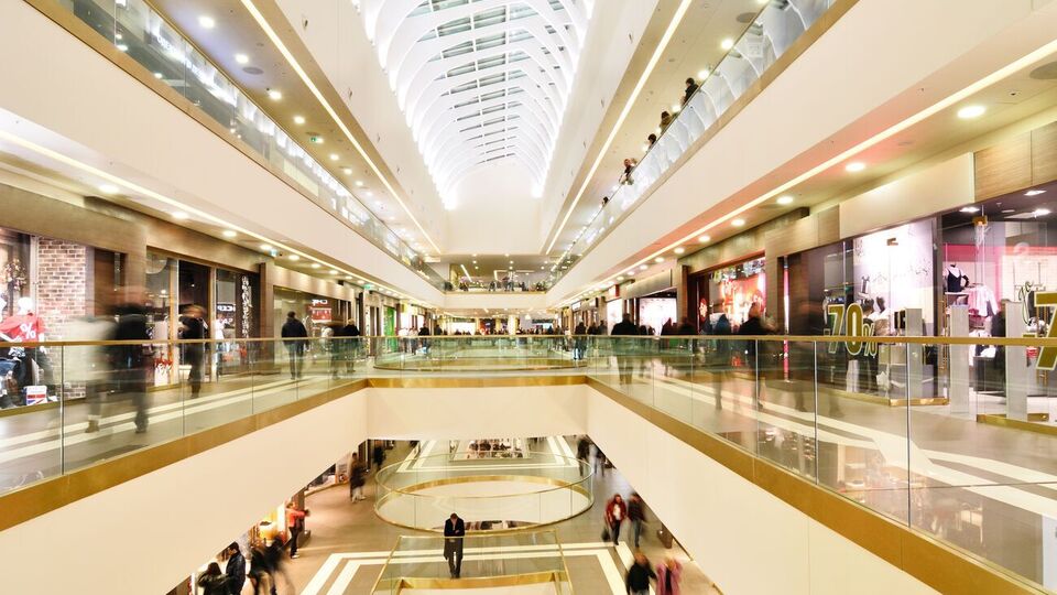 Из помещений ТРЦ эвакуировали более 3 тыс. человек