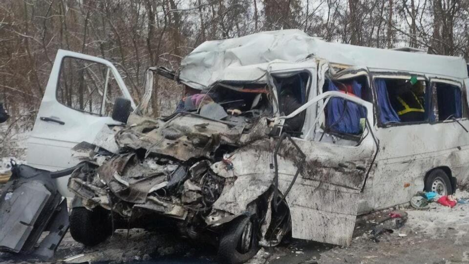 В ДТП в Черниговской области погибло 13 человек