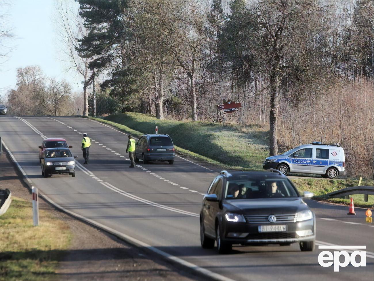 35-летний гражданин Украины перевозил в своем автомобиле жителей Ирака