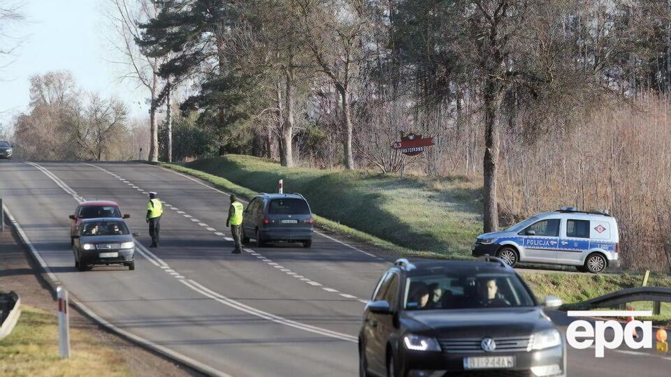 35-летний гражданин Украины перевозил в своем автомобиле жителей Ирака