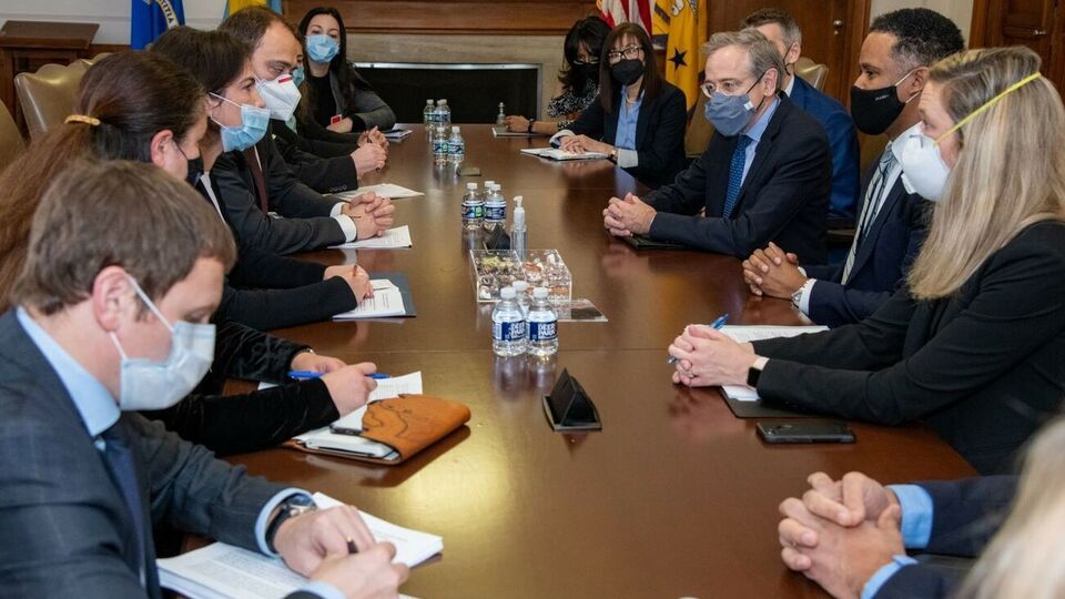 Венедіктова зазначила, що впродовж останнього року Україна екстрадувала до США стільки ж людей, скільки протягом попередніх чотирьох років