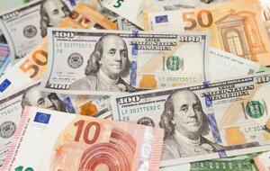 Госдолг Украины впервые с 2013 года снизится до уровня ниже 50% ВВП по итогам 2021-го, заявил Зеленский