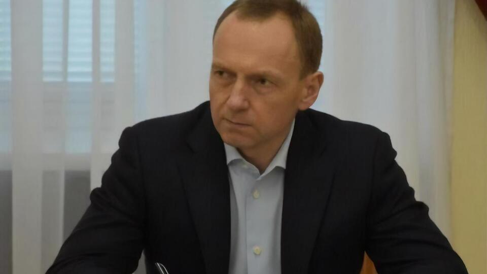 Атрошенко заявлял, что обыски в подразделениях Черниговской мэрии и на коммунальных предприятиях города считает политическим давлением