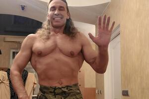 Глушко родился в 1970 году