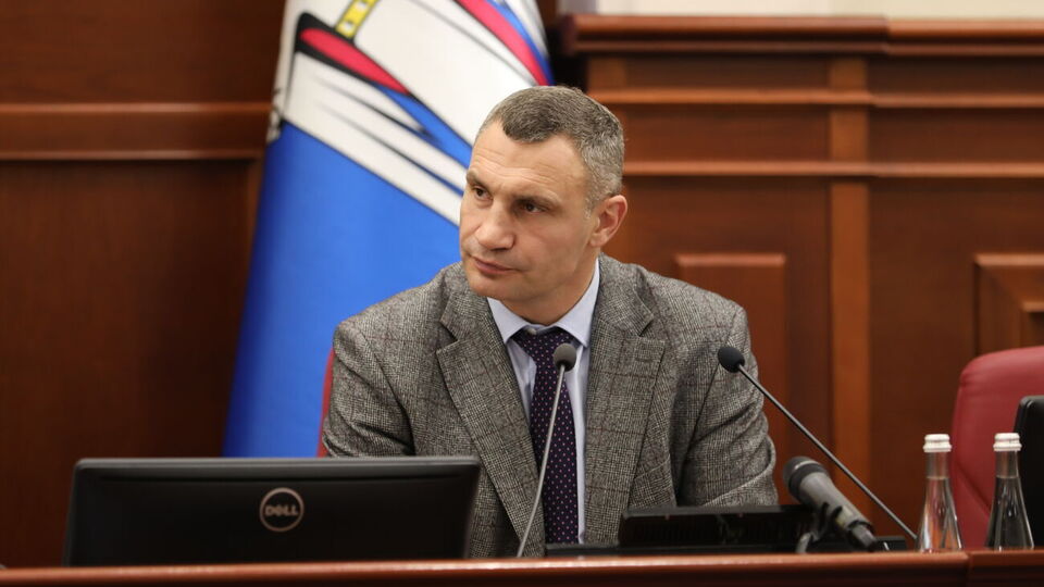 Віталій Кличко: Основні видатки бюджету столиці на 2022 рік, як і у попередні роки, складають видатки на соціально-культурну сферу. Їхня сукупна частка у структурі загального фонду складе понад 50%