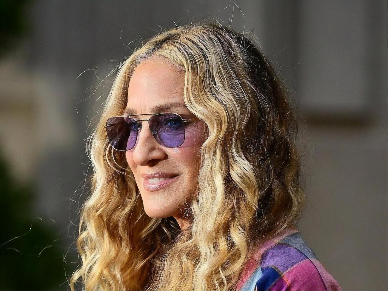 Сара Джессика Паркер посетила премьеру в компании мужа и взрослого сына