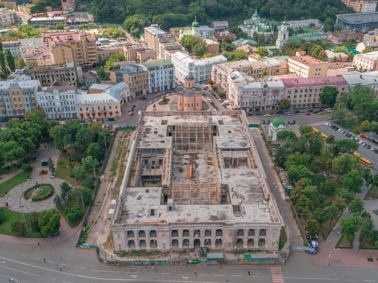 Власти Киева готовы реконструировать Гостиный двор, заявил Виталий Кличко