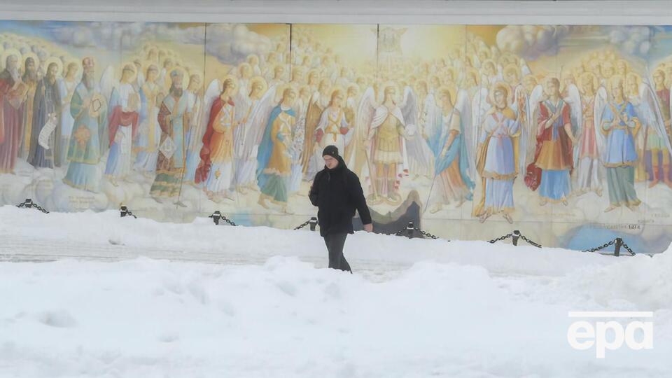 Госпіталізовано з COVID-19 упродовж останньої доби більше ніж 2 тис. осіб