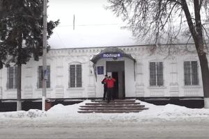 Двох поліцейських, які били Бердника, звільнили. Від роботи відсторонено ще чотирьох співробітників відділення