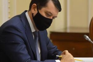 Разумков был избран в Верховную Раду по списку пропрезидентской партии "Слуга народа"