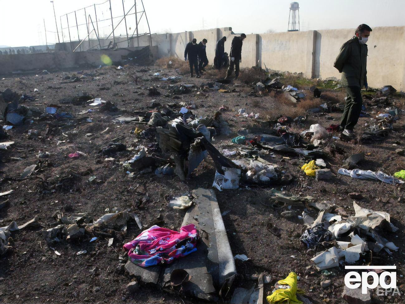 Літак Boeing 737-800 рейсу PS752 розбився 8 січня 2020 року поблизу Тегерана