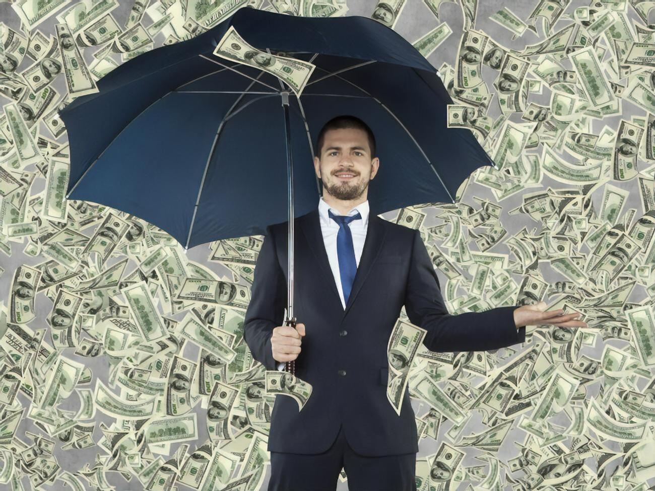 В десятку самых богатых людей мира входят восемь американцев, один китаец и один француз