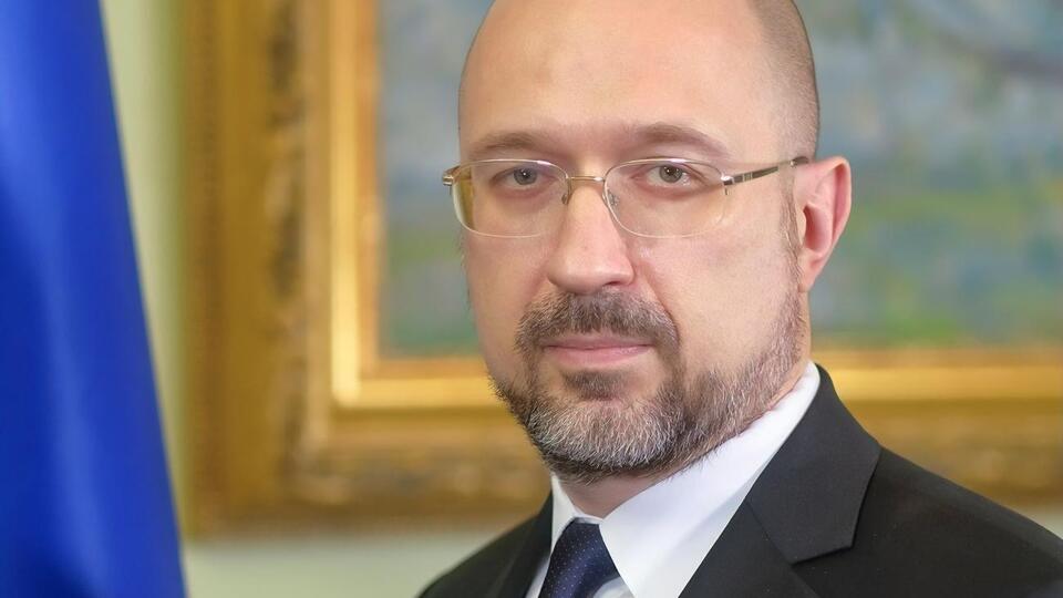 Шмигаль: Росія фактично намагається нав'язати вакцину свого виробництва