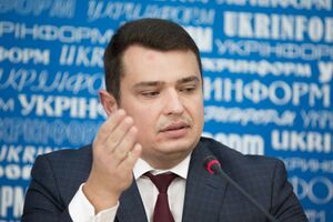 Кримінальний процесуальний кодекс забороняє забирати справи НАБУ, сказав Ситник