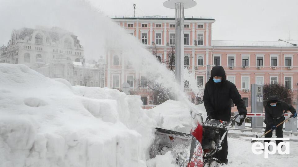 У Києві протягом двох діб випало 35 см снігу